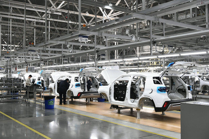 Shaanxi Xianghelixin Automobile Sales Service Co., Ltd. Produktionslinie des Herstellers